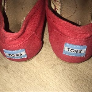 TOMS Classic Red Canvas Slip-On
